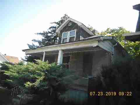 8956 Isham (3)_m.jpg